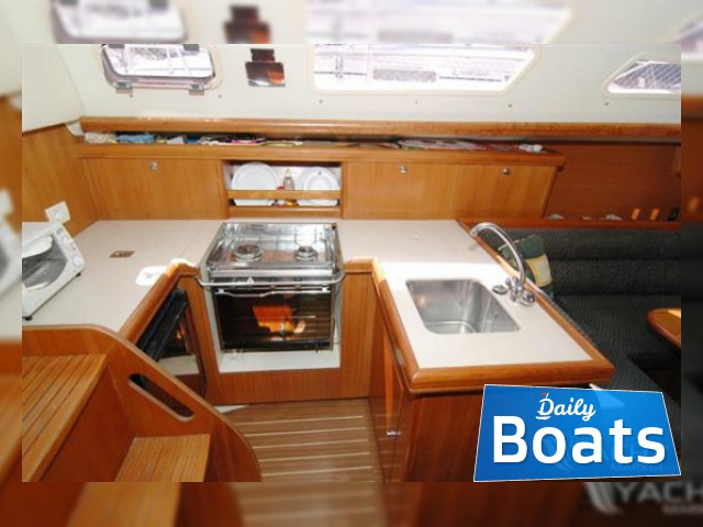 2005 Hunter 33 на продаж
