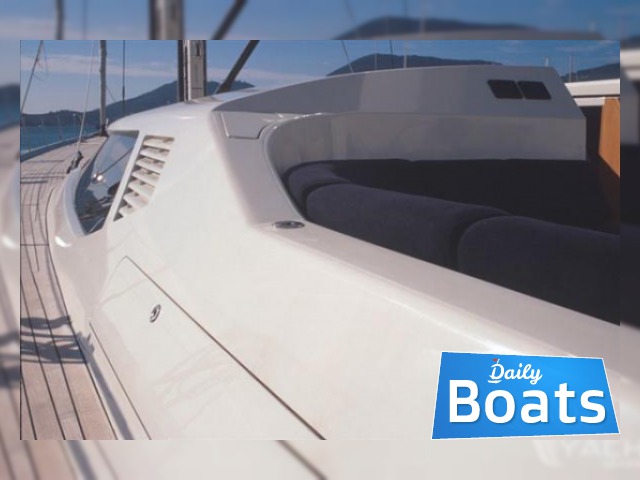 Купити 2001 Maxi Dolphin Sloop 118'