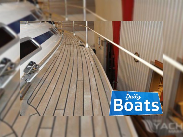 2004 Bavaria 38
