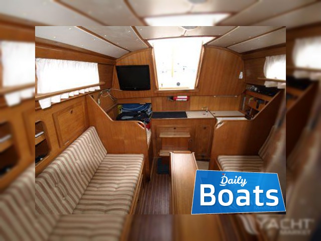 Buy 1985 Colina 29