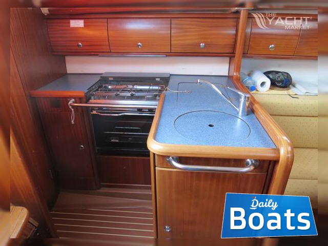 2002 Bavaria 32 for sale