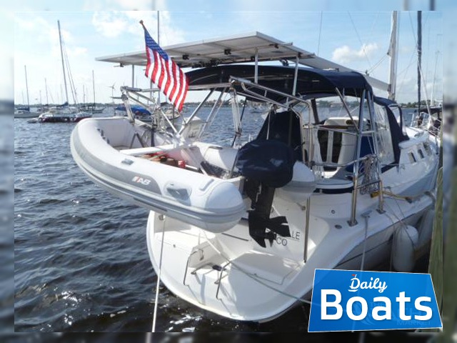 2004 Hunter 44 Deck Salon
