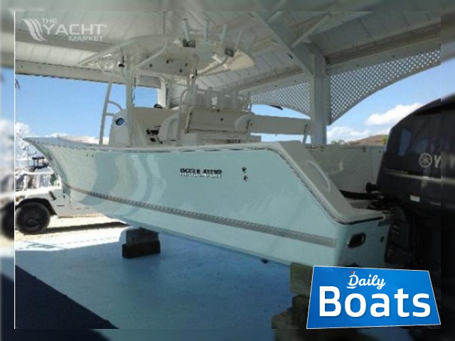 2011 Regulator 32 Forward Seating