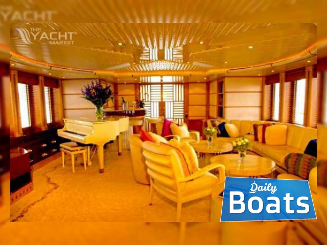 Αγοράστε Benetti 164