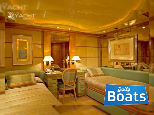 Αγοράστε Benetti 164