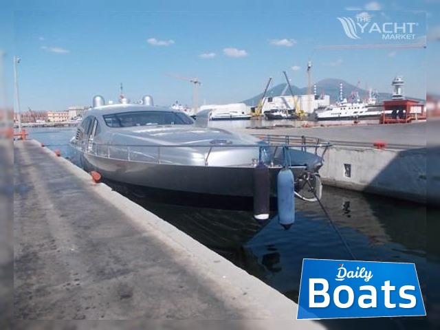 2005 Pershing 76