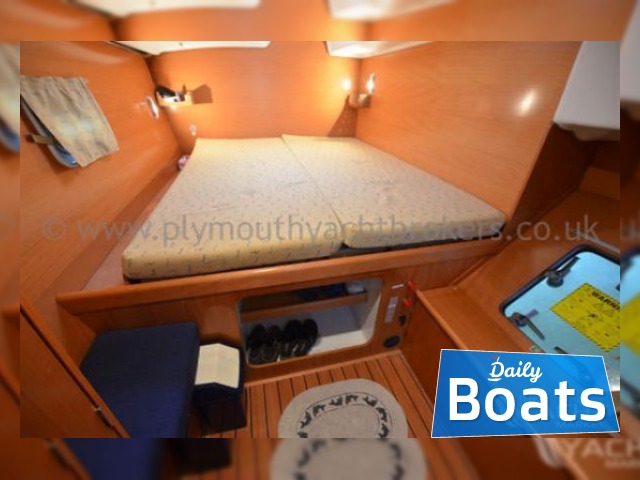 Buy 2004 Lagoon 380