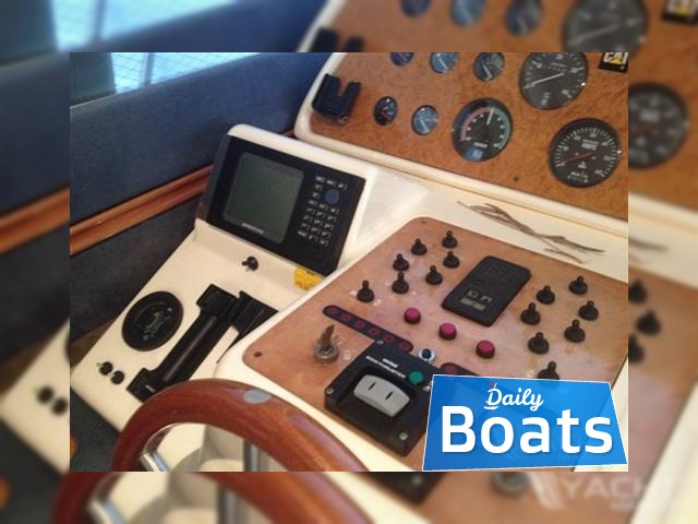 1996 Azimut 43 for sale