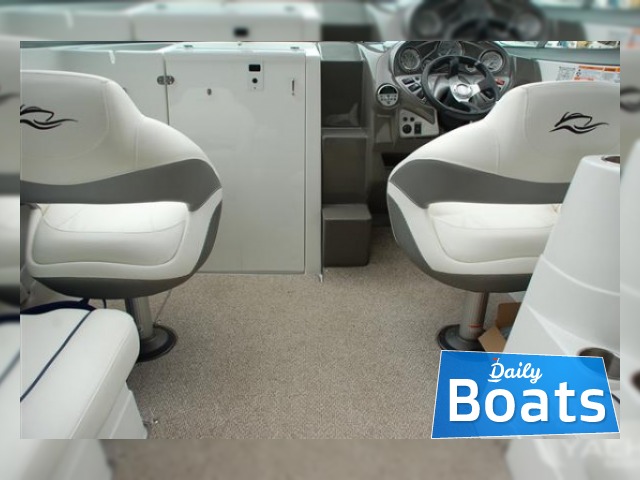 2011 Rinker 246 Captiva til salg