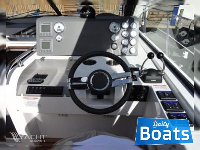 Buy 2010 Sealine Sc35