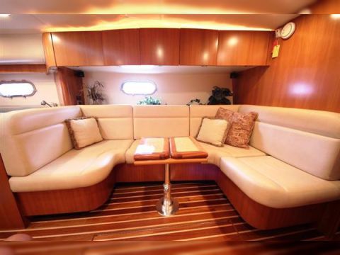 Osta 2007 Tiara 4700 Sovran
