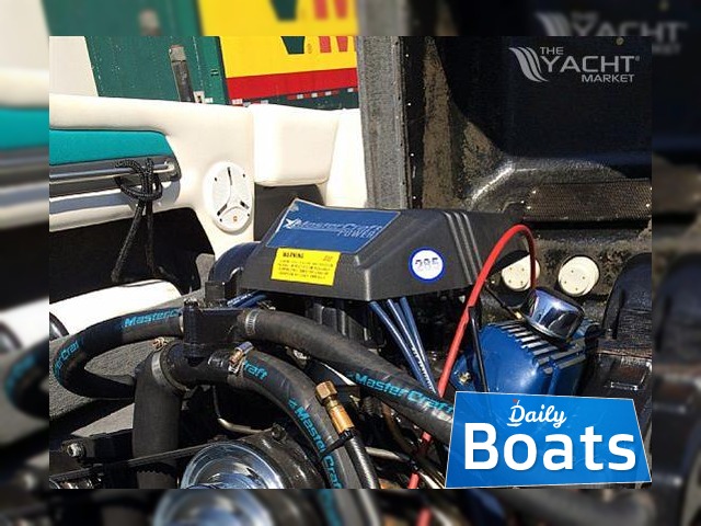 1993 Mastercraft Maristar 225 for sale