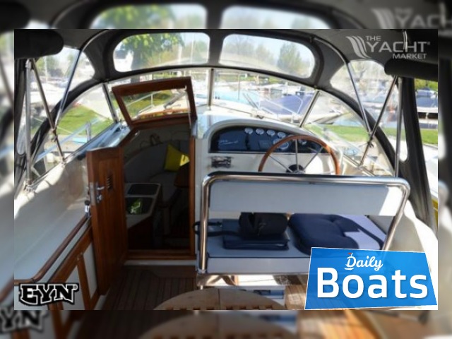 2010 Intercruiser 28 in vendita