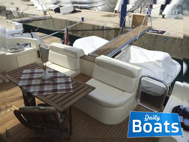 Buy 2005 Azimut 46 Evolution - Perfect