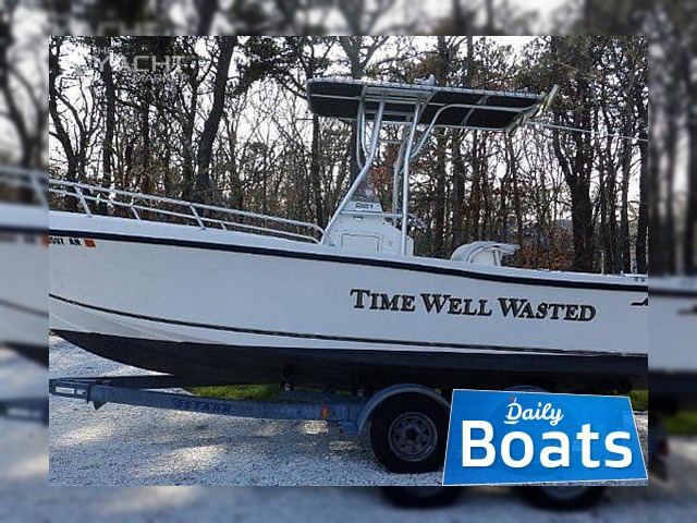 Buy 2001 Mako 221