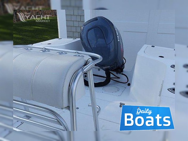 Buy 2001 Mako 221