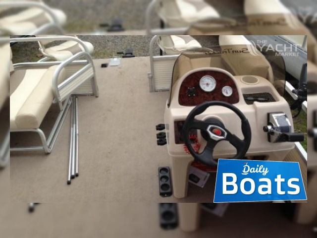 2010 Sun Tracker Bass Buggy in vendita