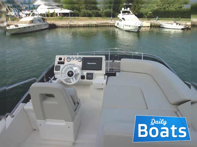 Buy 2010 Azimut 38