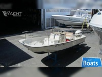 Boston Whaler Montauk 17