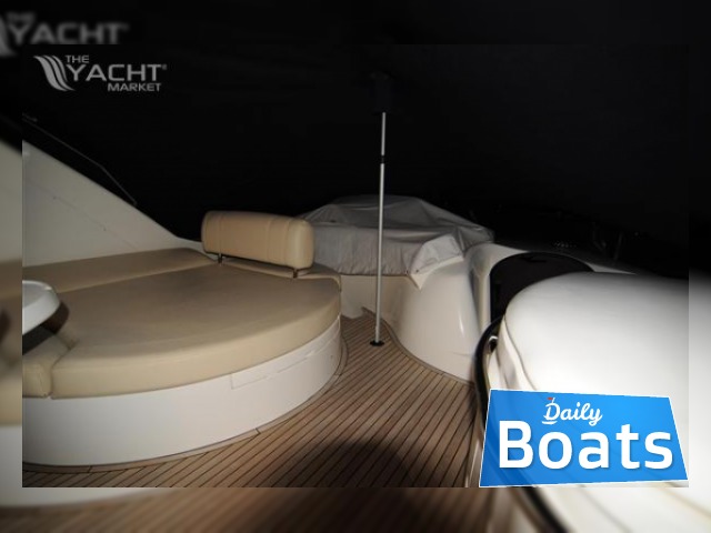 2007 Azimut 68E