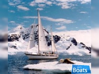Hallberg Rassy 42