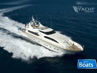 Falcon Yachts 102