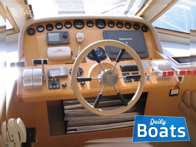 Buy 2005 Navigator 44