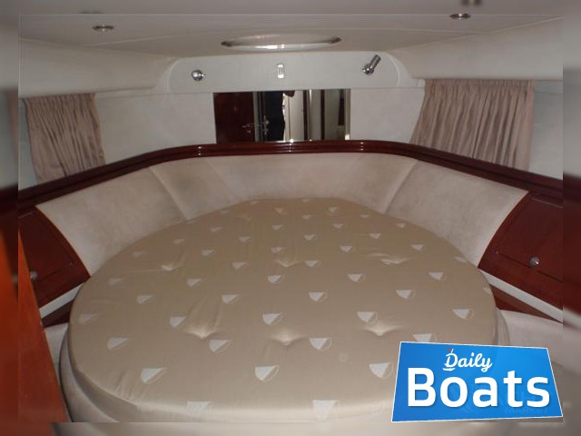 2002 Fairline Phantom 43