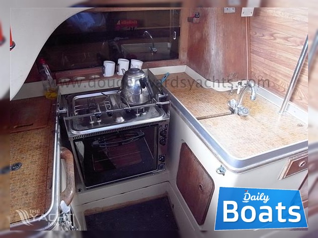 1976 Nicholson 31 for sale