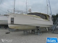 Greenline 33 Hybrid