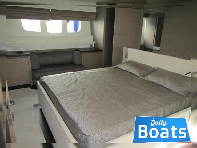 2012 Maiora 29 Dp for sale