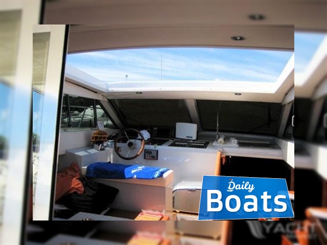 Kupić 1992 Azimut 32