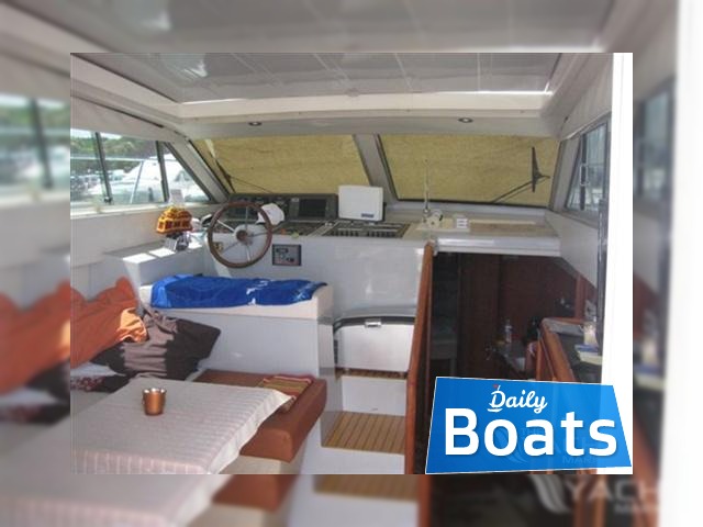 1992 Azimut 32