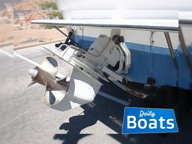 1987 Bayliner 2858 Command Bridge