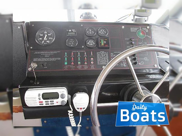 Acquistare 1987 Bayliner 2858 Command Bridge