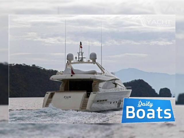 2006 Ferretti 881
