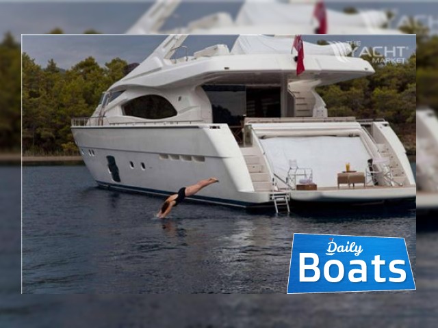 2006 Ferretti 881