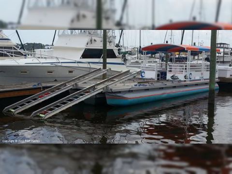 2013 Trident 33