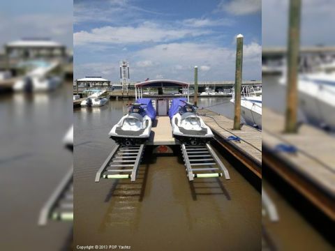 2013 Trident 33