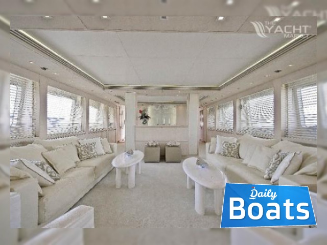Buy 2008 Maiora 39