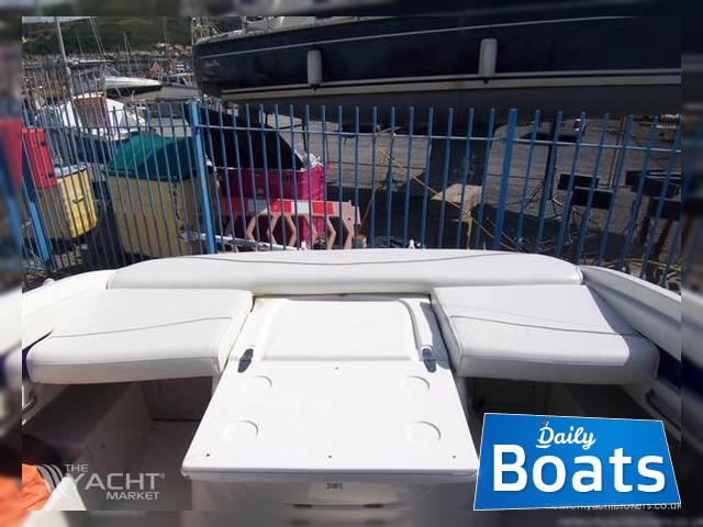 2004 Maxum 2100