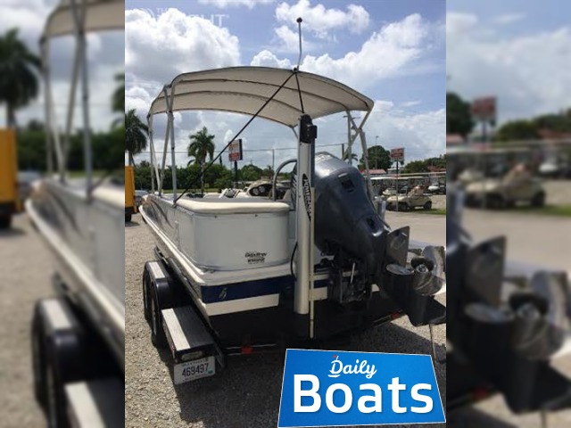 2008 Hurricane Fun Deck 228 Ref
