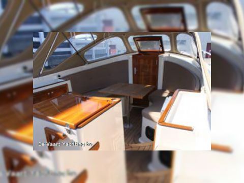 2009 Intercruiser 27 Cabin