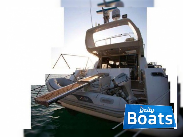 Buy 1999 Azimut (It) 58