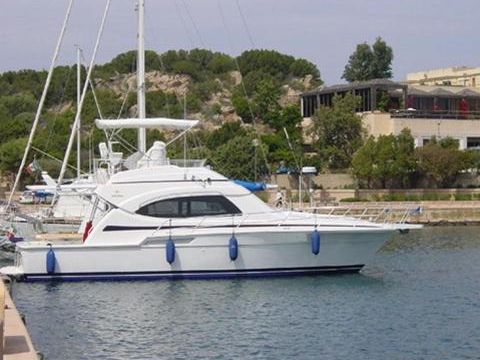 Bertram 390