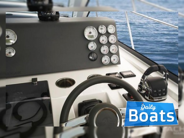 2015 Sealine Sc35