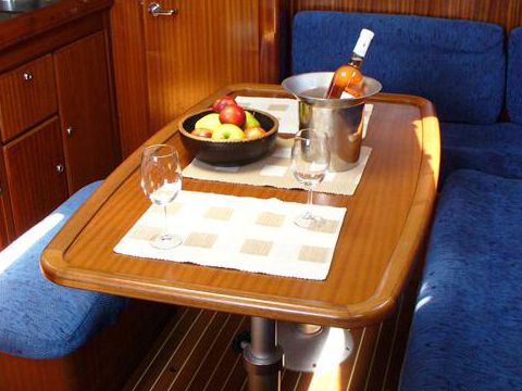 Buy 2002 Bavaria 37
