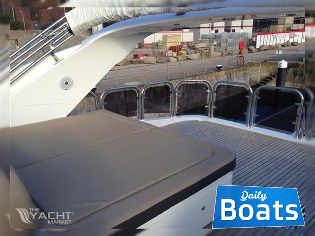 2014 Princess 72