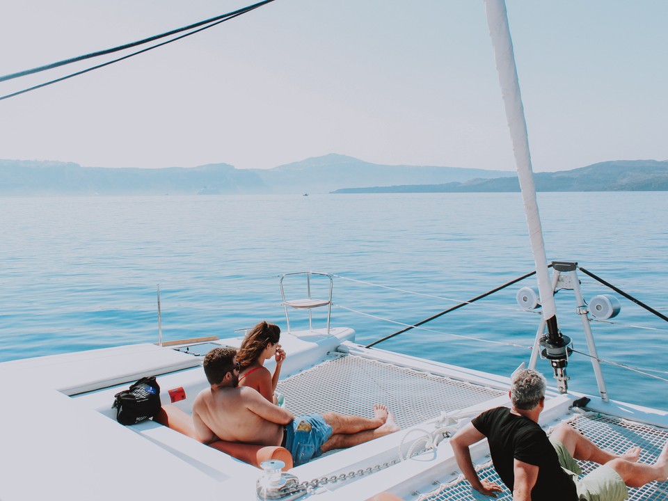 Using a Yacht Broker or Selling privately
