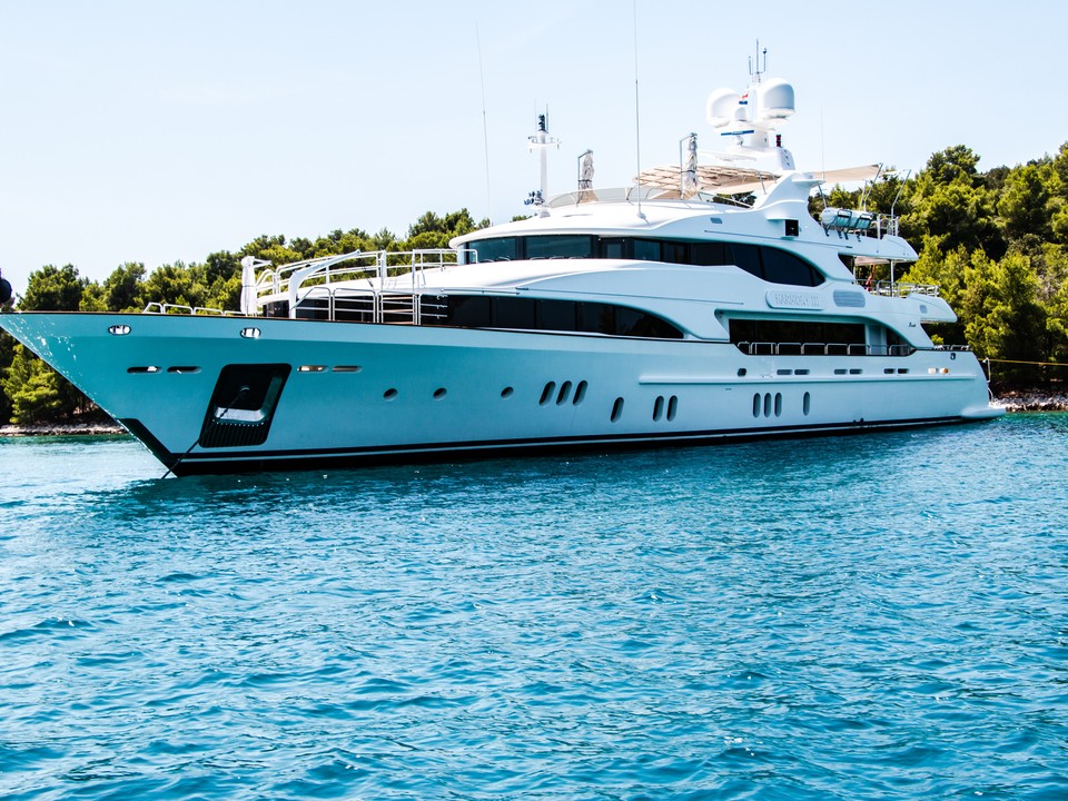 Why Use A Yacht Broker To Buy A Yacht